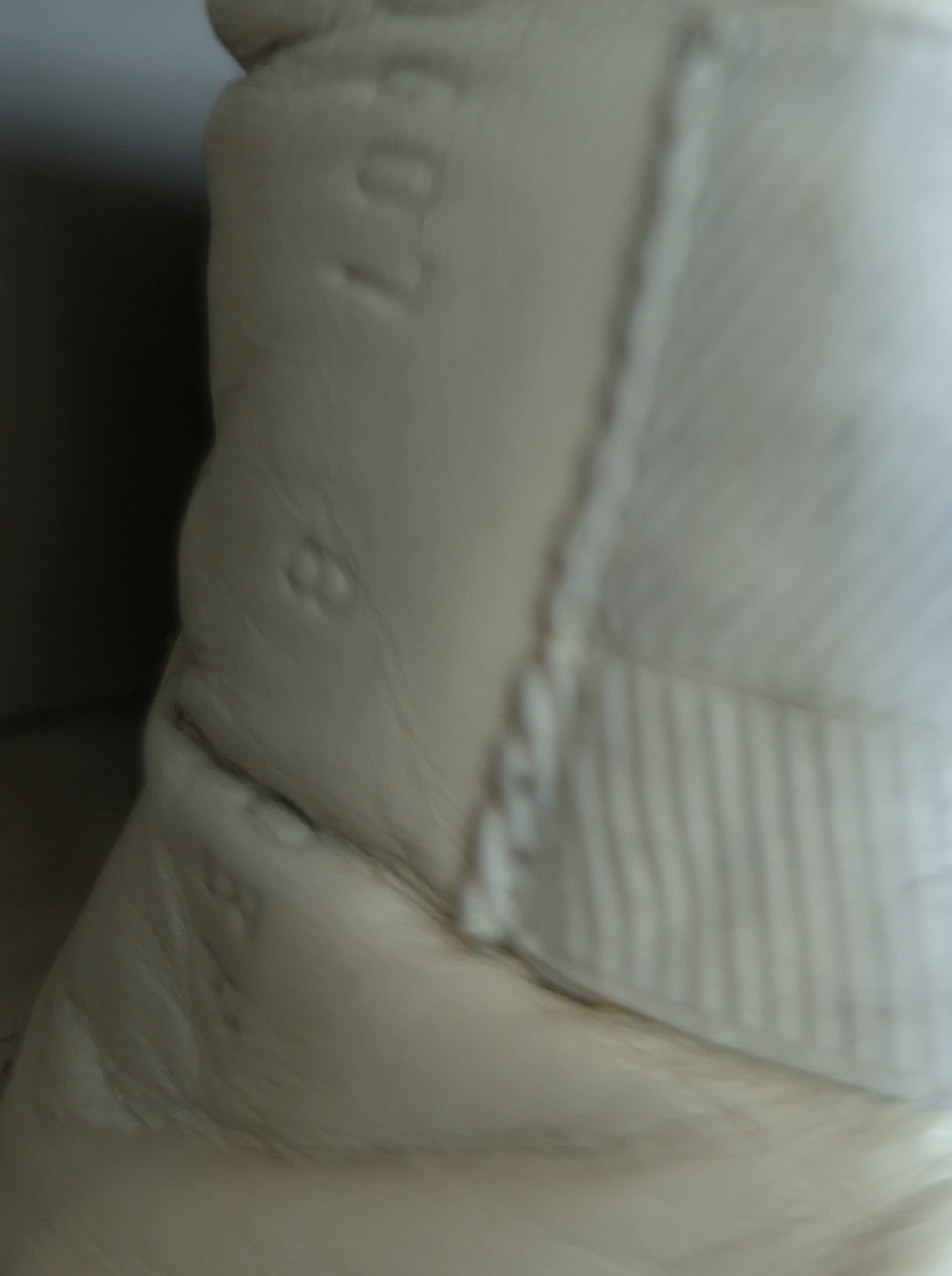 Gucci White Leather Sneakers with Red Logo and Laces Size US 9, Gucci 8 - Picture 5 of 11